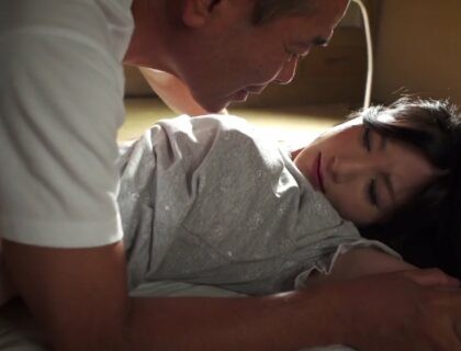 Bố chồng thỏa mãn con dâu khi chồng yếu sinh lý Bố chồng thỏa mãn con dâu khi chồng yếu sinh lý