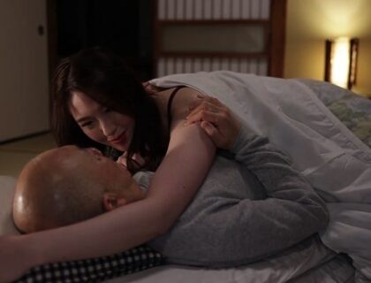 Con dâu nữa đêm loạn luân cùng bố chồng lúc chồng ngủ say Con dâu nữa đêm loạn luân cùng bố chồng lúc chồng ngủ say