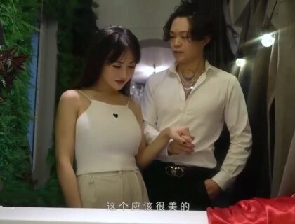 Dùng tiền gạ tình em gái minh tinh Trung Quốc xinh đẹp Dùng tiền gạ tình em gái minh tinh Trung Quốc xinh đẹp