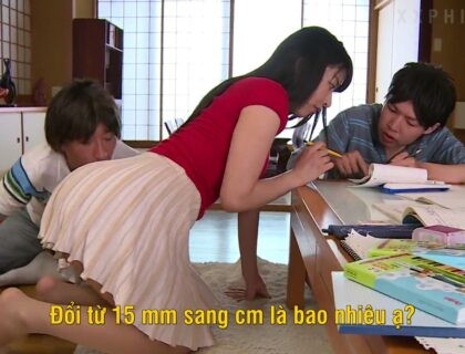 Hai đứa cháu họ dâm đãng địt người dì họ xa vú to xinh đẹp Hai đứa cháu họ dâm đãng địt người dì họ xa vú to xinh đẹp