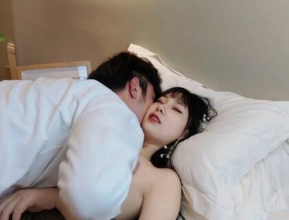 Hiếp dâm cô bạn gái lần đầu mới quen trong khách sạn cả đêm Hiếp dâm cô bạn gái lần đầu mới quen trong khách sạn cả đêm