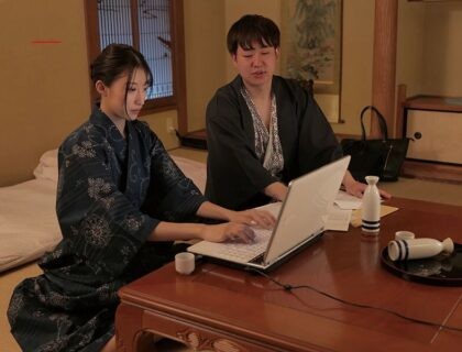 Một đêm tuyệt vời của cậu nhân viên và nàng sếp xinh đẹp Một đêm tuyệt vời của cậu nhân viên và nàng sếp xinh đẹp