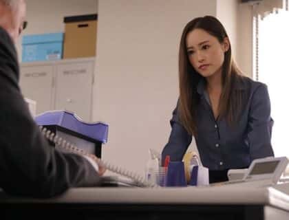 Nữ trưởng phòng và lần đe dọa làm tình Nữ trưởng phòng và lần đe dọa làm tình