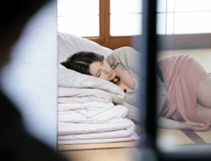 Thanh niên bị đuổi khỏi nhà, trộm nhìn chị hàng xóm vú to ngủ say và cái kết Thanh niên bị đuổi khỏi nhà, trộm nhìn chị hàng xóm vú to ngủ say và cái kết