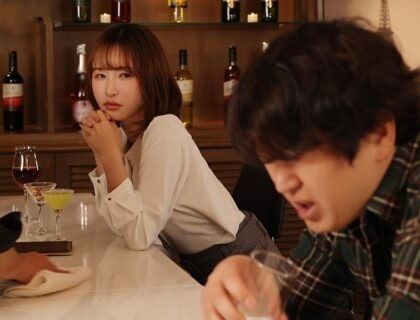 Thôi miên rồi địt em gái xinh đẹp trong bữa tiệc tối trong bar Thôi miên rồi địt em gái xinh đẹp trong bữa tiệc tối trong bar